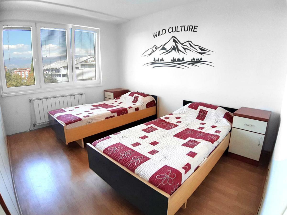 Wild Innu Apartment Skopje Ngoại thất bức ảnh